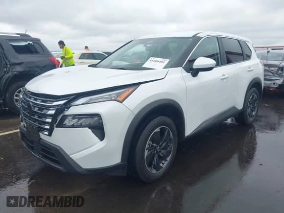 ✅ 2024 Nissan Rogue SV • VIN: JN8BT3BA9RW350622 • Lot: 43208401. Listed on IAAI with 43,202 mi. Free auction sales archive from the USA and detailed vehicle history report at DreamBid. Image 17.