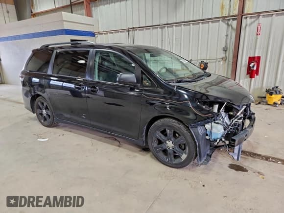 ✅ 2011 Toyota Sienna SE • VIN: 5TDXK3DC3BS078321 • Lot: 93900495. Listed on Copart with 151,536 mi. Free auction sales archive from the USA and detailed vehicle history report at DreamBid. Image 4.