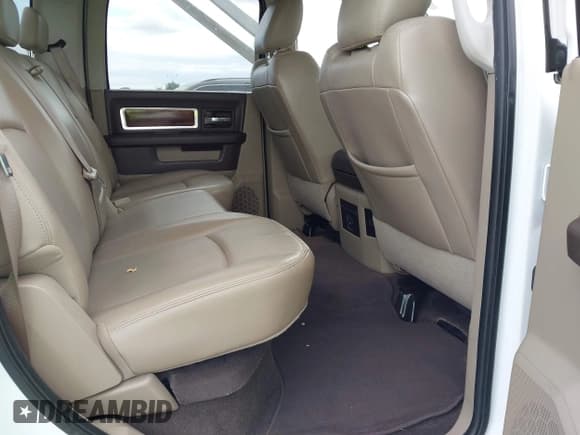 ✅ 2010 Dodge 1500 SLT • VIN: 1D7RV1CTXAS254072 • Lot: 43477450. Wystawiony na IAAI z przebiegiem 186 576 mil. Bezpłatny archiwum sprzedaży aukcyjnych z USA i szczegółowy raport historii pojazdu na DreamBid. Zdjęcie 8.