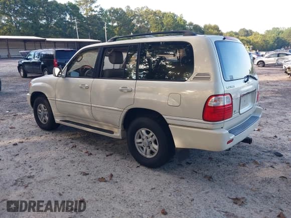 ✅ 1999 Lexus LX 470 • VIN: JT6HT00W3X0068213 • Lot: 43031498. Listed on IAAI with 294,954 mi. Free auction sales archive from the USA and detailed vehicle history report at DreamBid. Image 3.