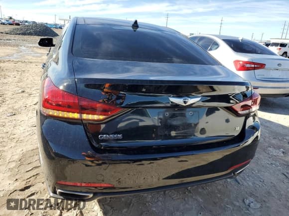 ✅ 2015 Hyundai Genesis 3.8L • VIN: KMHGN4JE1FU076793 • Lot: 86780374. Wystawiony na Copart z przebiegiem 86 556 mil. Bezpłatny archiwum sprzedaży aukcyjnych z USA i szczegółowy raport historii pojazdu na DreamBid. Zdjęcie 6.