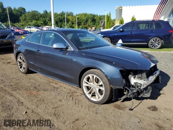 ✅ 2015 Audi S5 Premium Plus • VIN: WAUGGAFR0FA053867 • Lot: 70529875. Wystawiony na Copart z przebiegiem 65 650 mil. Bezpłatny archiwum sprzedaży aukcyjnych z USA i szczegółowy raport historii pojazdu na DreamBid. Zdjęcie 4.