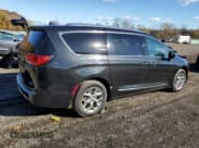 ✅ 2017 Chrysler Pacifica Limited • VIN: 2C4RC1GG2HR552723 • Lot: 90623525. Listed on Copart with 115,426 mi. Free auction sales archive from the USA and detailed vehicle history report at DreamBid. Image 3.