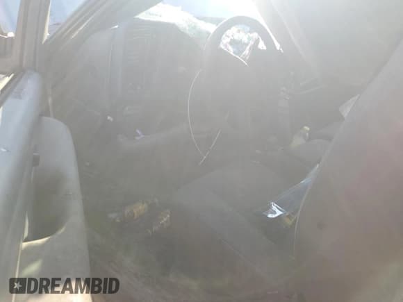 ✅ 2003 Chevrolet Silverado 1500 Work Truck • VIN: 1GCEC14V83Z253317 • Lot: 70413845. Listed on Copart with 234,363 mi. Free auction sales archive from the USA and detailed vehicle history report at DreamBid. Image 8.