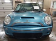 ✅ 2005 MINI Hardtop S • VIN: WMWRE33525TD99212 • Lot: 43891934. Wystawiony na IAAI z przebiegiem 119 213 mil. Bezpłatny archiwum sprzedaży aukcyjnych z USA i szczegółowy raport historii pojazdu na DreamBid. Zdjęcie 6.