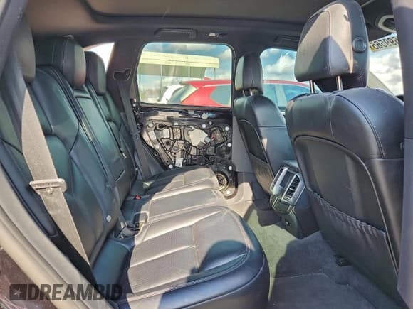 ✅ 2015 Porsche Cayenne S • VIN: WP1AB2A25FLA56418 • Lot: 93699565. Listed on Copart with 120,996 mi. Free auction sales archive from the USA and detailed vehicle history report at DreamBid. Image 11.