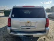 ✅ 2016 Chevrolet Suburban LTZ • VIN: 1GNSKJKC6GR340024 • Lot: 81141645. Wystawiony na Copart z przebiegiem 139 476 mil. Bezpłatny archiwum sprzedaży aukcyjnych z USA i szczegółowy raport historii pojazdu na DreamBid. Zdjęcie 6.