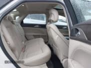 ✅ 2017 Lincoln MKZ Hybrid Select • VIN: 3LN6L5LU6HR634756 • Lot: 41455406. Listed on IAAI with 91,995 mi. Free auction sales archive from the USA and detailed vehicle history report at DreamBid. Image 8.