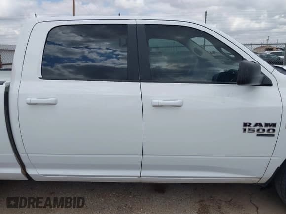 ✅ 2019 Ram 1500 SLT • VIN: 1C6RR6TT2KS704723 • Lot: 42508997. Listed on IAAI with 85,357 mi. Free auction sales archive from the USA and detailed vehicle history report at DreamBid. Image 13.