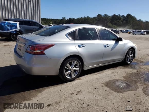 ✅ 2013 Nissan Altima SV • VIN: 1N4AL3AP7DC226796 • Lot: 84719895. Wystawiony na Copart z przebiegiem 172 192 mil. Bezpłatny archiwum sprzedaży aukcyjnych z USA i szczegółowy raport historii pojazdu na DreamBid. Zdjęcie 3.