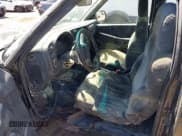 ✅ 2000 Chevrolet S-10 LS • VIN: 1GCCS19W9YK298908 • Лот: 42791003. Опубликован ранее на IAAI с пробегом Не указан. Бесплатный доступ к архиву аукционных продаж из США и подробный отчёт об истории автомобиля на DreamBid. Изображение 18.