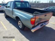 ✅ 2003 Mazda B-Series SE • VIN: 4F4YR16DX3TM15989 • Lot: 42228329. Wystawiony na IAAI z przebiegiem 108 005 mil. Bezpłatny archiwum sprzedaży aukcyjnych z USA i szczegółowy raport historii pojazdu na DreamBid. Zdjęcie 3.