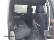 ✅ 2021 Chevrolet Silverado 1500 RST • VIN: 3GCUYEET1MG192718 • Лот: 41692530. Опубликован ранее на IAAI с пробегом 90 221 миль. Бесплатный доступ к архиву аукционных продаж из США и подробный отчёт об истории автомобиля на DreamBid. Изображение 8.