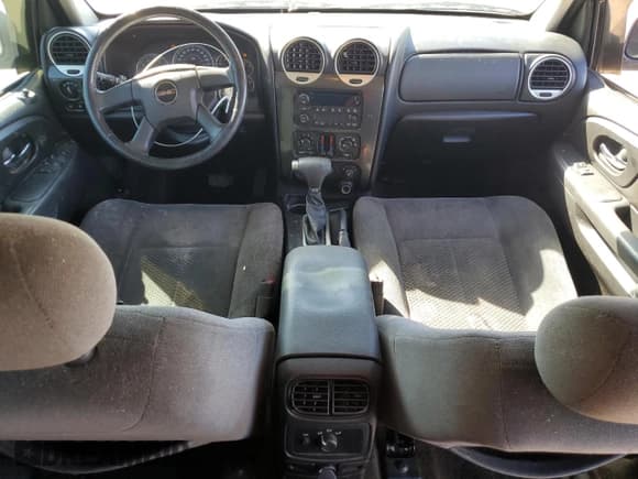 ✅ 2008 GMC Envoy SLE1 • VIN: 1GKDS13S282199037 • Lot: 84973845. Wystawiony na Copart z przebiegiem 177 731 mil. Bezpłatny archiwum sprzedaży aukcyjnych z USA i szczegółowy raport historii pojazdu na DreamBid. Zdjęcie 8.