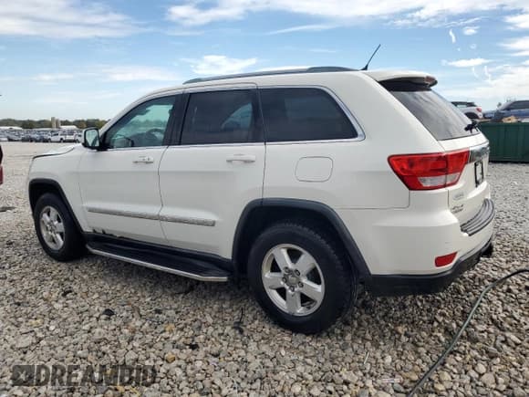 ✅ 2011 Jeep Grand Cherokee Laredo • VIN: 1J4RR4GG6BC589946 • Lot: 86253095. Listed on Copart with 164,963 mi. Free auction sales archive from the USA and detailed vehicle history report at DreamBid. Image 2.