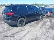 ✅ 2023 Chevrolet Traverse LS • VIN: 1GNERFKW3PJ186287 • Lot: 43292803. Wystawiony na IAAI z przebiegiem 62 634 mil. Bezpłatny archiwum sprzedaży aukcyjnych z USA i szczegółowy raport historii pojazdu na DreamBid. Zdjęcie 4.