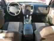 2006 Mercury Mariner Luxury с VIN 4M2YU56146DJ02997, выставлен на аукционе Copart как лот 81428375 с пробегом 225 636 миль миль и Списание • Salvage title. История ставок и продаж доступна на DreamBid. Изображение 8.