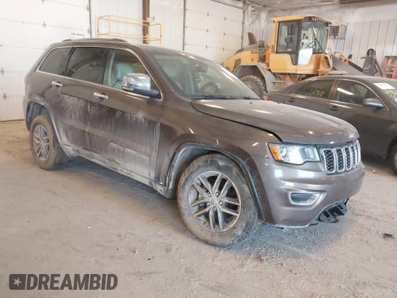 ✅ 2018 Jeep Grand Cherokee Limited • VIN: 1C4RJFBG9JC268479 • Lot: 42032948. Listed on IAAI with 106,077 mi. Free auction sales archive from the USA and detailed vehicle history report at DreamBid. Image 1.