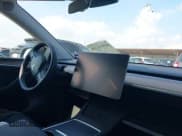 ✅ 2023 Tesla Model Y Performance • VIN: 7SAYGDEFXPF711562 • Lot: 43081300. Wystawiony na IAAI z przebiegiem Nie podano. Bezpłatny archiwum sprzedaży aukcyjnych z USA i szczegółowy raport historii pojazdu na DreamBid. Zdjęcie 7.