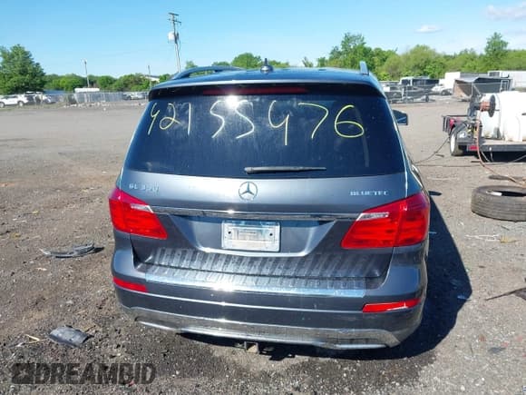 ✅ 2013 Mercedes-Benz GL 350 • VIN: 4JGDF2EE8DA201530 • Lot: 42155476. Listed on IAAI with Not provided. Free auction sales archive from the USA and detailed vehicle history report at DreamBid. Image 17.