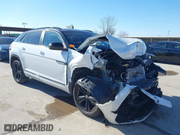 ✅ 2020 Volkswagen Atlas SE • VIN: 1V26E2CA1LC224018 • Lot: 41483941. Wystawiony na IAAI z przebiegiem 23 983 mil. Bezpłatny archiwum sprzedaży aukcyjnych z USA i szczegółowy raport historii pojazdu na DreamBid. Zdjęcie 1.