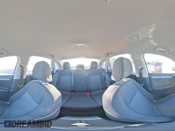 ✅ 2025 Volkswagen Jetta S • VIN: 3VW5X7BU6SM012791 • Лот: 82374975. Опубликован ранее на Copart с пробегом 11 990 миль. Бесплатный доступ к архиву аукционных продаж из США и подробный отчёт об истории автомобиля на DreamBid. Изображение 14.