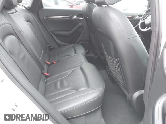 ✅ 2017 Audi Q3 Prestige • VIN: WA1GCCFS6HR001364 • Lot: 42120140. Listed on IAAI with 99,170 mi. Free auction sales archive from the USA and detailed vehicle history report at DreamBid. Image 8.