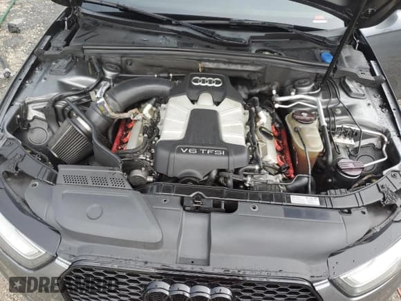 ✅ 2014 Audi S4 Prestige • VIN: WAUMGBFL5EA033374 • Lot: 67381595. Wystawiony na Copart z przebiegiem 206 888 mil. Bezpłatny archiwum sprzedaży aukcyjnych z USA i szczegółowy raport historii pojazdu na DreamBid. Zdjęcie 11.