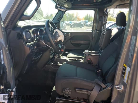 ✅ 2022 Jeep Wrangler Unlimited High Tide • VIN: 1C4HJXDGXNW142263 • Lot: 72552824. Listed on Copart with 43,321 mi. Free auction sales archive from the USA and detailed vehicle history report at DreamBid. Image 7.