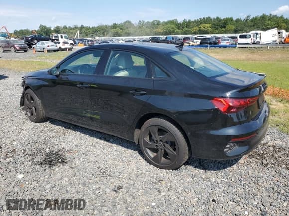 ✅ 2024 Audi A3 Premium • VIN: WAUGUDGY2RA121851 • Лот: 68086495. Опубликован ранее на Copart с пробегом 7 693 миль. Бесплатный доступ к архиву аукционных продаж из США и подробный отчёт об истории автомобиля на DreamBid. Изображение 2.