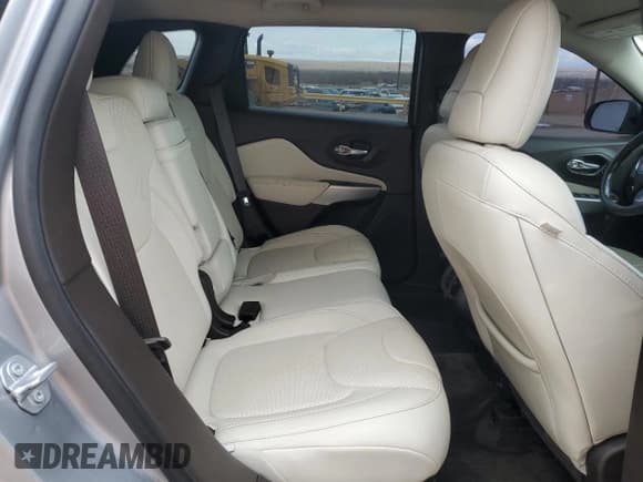 ✅ 2017 Jeep Cherokee Overland • VIN: 1C4PJMJS4HW609880 • Lot: 45598445. Listed on Copart with 83,691 mi. Free auction sales archive from the USA and detailed vehicle history report at DreamBid. Image 11.