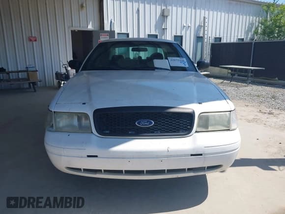 ✅ 2007 Ford Police Interceptor • VIN: 2FAFP71W47X128454 • Lot: 42079360. Wystawiony na IAAI z przebiegiem 263 185 mil. Bezpłatny archiwum sprzedaży aukcyjnych z USA i szczegółowy raport historii pojazdu na DreamBid. Zdjęcie 12.