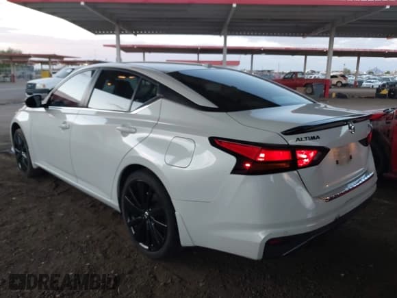 ✅ 2022 Nissan Altima SR • VIN: 1N4BL4CV1NN393036 • Lot: 43111551. Listed on IAAI with 35,119 mi. Free auction sales archive from the USA and detailed vehicle history report at DreamBid. Image 3.