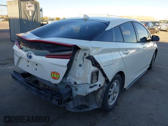 ✅ 2017 Toyota Prius Advanced • VIN: JTDKARFP0H3002937 • Lot: 43464731. Listed on IAAI with 117,832 mi. Free auction sales archive from the USA and detailed vehicle history report at DreamBid. Image 4.