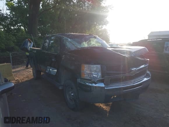 ✅ 2009 Chevrolet Silverado 2500HD LT • VIN: 1GCHK59K99E155855 • Lot: 42561877. Wystawiony na IAAI z przebiegiem 70 153 mil. Bezpłatny archiwum sprzedaży aukcyjnych z USA i szczegółowy raport historii pojazdu na DreamBid. Zdjęcie 1.