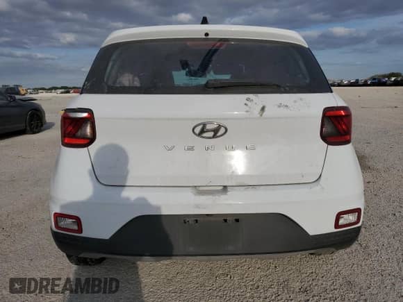 2021 Hyundai Venue SE с VIN KMHRB8A37MU097068, выставлен на аукционе Copart как лот 77451854 с пробегом 108 707 миль миль и Списание • Salvage title. История ставок и продаж доступна на DreamBid. Изображение 6.