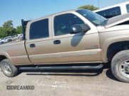 ✅ 2005 Chevrolet Silverado 2500HD LS • VIN: 1GCHK23215F924327 • Lot: 43340287. Wystawiony na IAAI z przebiegiem 320 775 mil. Bezpłatny archiwum sprzedaży aukcyjnych z USA i szczegółowy raport historii pojazdu na DreamBid. Zdjęcie 13.