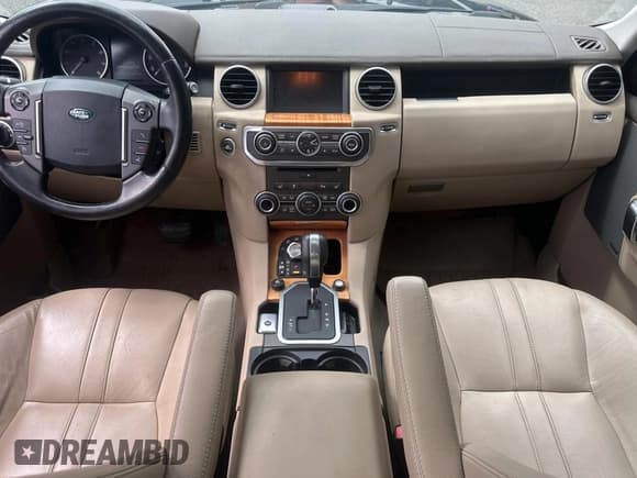 ✅ 2013 Land Rover LR4 HSE • VIN: SALAG2D44DA680647 • Lot: 71215665. Listed on Copart with 84,087 mi. Free auction sales archive from the USA and detailed vehicle history report at DreamBid. Image 9.