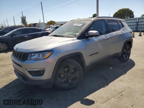 ✅ 2019 Jeep Compass Latitude • VIN: 3C4NJCBB1KT835159 • Лот: 48963865. Опубликован ранее на Copart с пробегом 66 249 миль. Бесплатный доступ к архиву аукционных продаж из США и подробный отчёт об истории автомобиля на DreamBid. Изображение 1.
