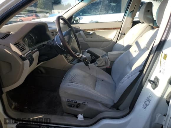 ✅ 2006 Volvo S80 • VIN: YV1TH592761446019 • Лот: 91890095. Опубликован ранее на Copart с пробегом 145 609 миль. Бесплатный доступ к архиву аукционных продаж из США и подробный отчёт об истории автомобиля на DreamBid. Изображение 7.