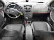 2006 Chevrolet Malibu LTZ z VIN 1G1ZU53836F195018, wystawiony jako Copart lot #56743815 z przebiegiem 94 406 mil mil oraz Szkoda całkowita • Salvage title. Historia ofert i sprzedaży dostępna na DreamBid. Obrazek 8.