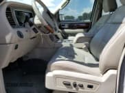 ✅ 2013 Lincoln Navigator • VIN: 5LMJJ3H59DEL02584 • Лот: 63506354. Опубликован ранее на Copart с пробегом 125 373 миль. Бесплатный доступ к архиву аукционных продаж из США и подробный отчёт об истории автомобиля на DreamBid. Изображение 7.