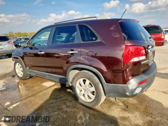 ✅ 2013 Kia Sorento LX • VIN: 5XYKTDA26DG368027 • Lot: 93560615. Listed on Copart with 140,902 mi. Free auction sales archive from the USA and detailed vehicle history report at DreamBid. Image 2.