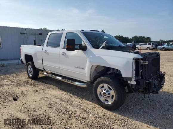 ✅ 2016 Chevrolet Silverado 2500HD LT • VIN: 1GC1KVEG8GF244486 • Lot: 58401105. Wystawiony na Copart z przebiegiem 85 956 mil. Bezpłatny archiwum sprzedaży aukcyjnych z USA i szczegółowy raport historii pojazdu na DreamBid. Zdjęcie 4.