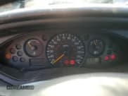 ✅ 2002 Ford Focus SE • VIN: 1FAFP34P52W358151 • Lot: 71228935. Wystawiony na Copart z przebiegiem 111 775 mil. Bezpłatny archiwum sprzedaży aukcyjnych z USA i szczegółowy raport historii pojazdu na DreamBid. Zdjęcie 9.