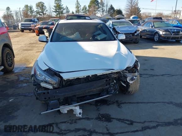 ✅ 2019 Infiniti Q50 Luxe • VIN: JN1EV7AP4KM510846 • Lot: 41227412. Listed on IAAI with 96,222 mi. Free auction sales archive from the USA and detailed vehicle history report at DreamBid. Image 12.