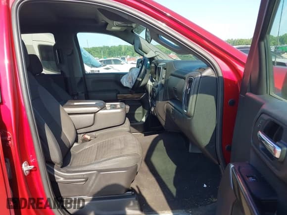 ✅ 2019 Chevrolet Silverado 1500 RST • VIN: 1GCUYEED4KZ113855 • Lot: 42568253. Wystawiony na IAAI z przebiegiem 173 168 mil. Bezpłatny archiwum sprzedaży aukcyjnych z USA i szczegółowy raport historii pojazdu na DreamBid. Zdjęcie 5.