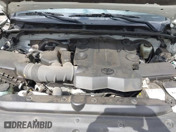 ✅ 2022 Toyota 4Runner SR5 • VIN: JTEEU5JR7N5257599 • Lot: 42047749. Listed on IAAI with 90,482 mi. Free auction sales archive from the USA and detailed vehicle history report at DreamBid. Image 10.