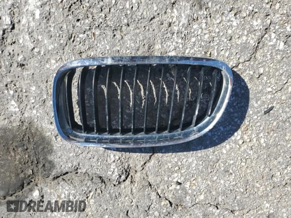 ✅ 2011 BMW 3 Series 328i • VIN: WBAPH5C56BA441511 • Lot: 89693985. Listed on Copart with 228,445 mi. Free auction sales archive from the USA and detailed vehicle history report at DreamBid. Image 12.