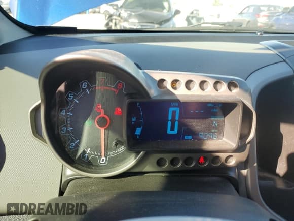 ✅ 2014 Chevrolet Sonic LS • VIN: 1G1JA6SH3E4149003 • Lot: 90721005. Listed on Copart with 90,961 mi. Free auction sales archive from the USA and detailed vehicle history report at DreamBid. Image 9.